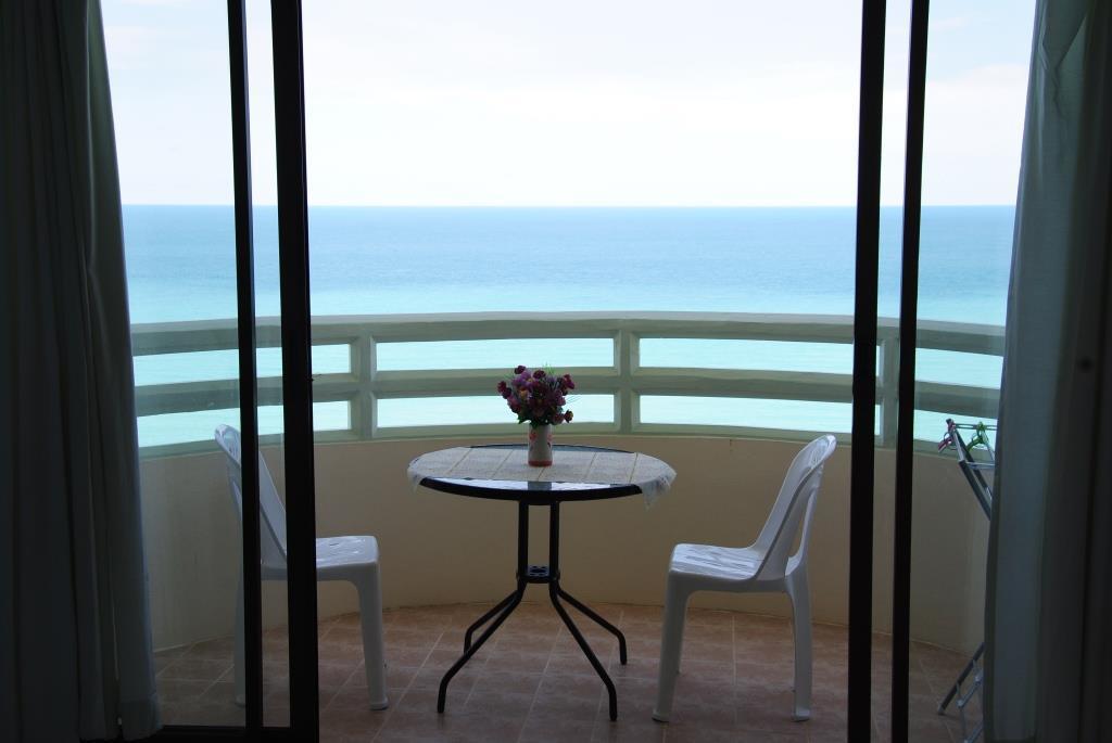 Vip Condochain Rayong Ban Phe Extérieur photo